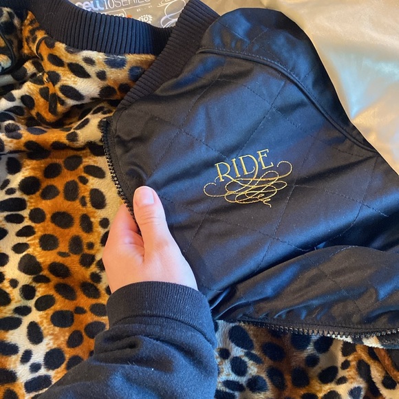 Used purple ski jacket - Picture 6 of 6